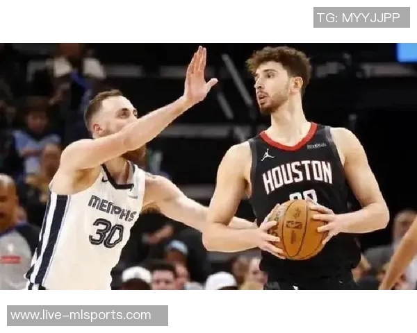 卡佩拉赞申京传球能力期待双塔组合带来更多空间创造 卡佩拉赞申京传球能力期待双塔组合带来更多空间创造