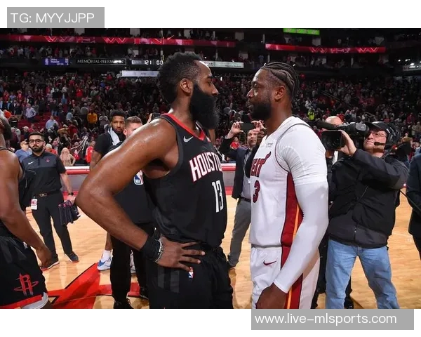 历史首发五人组评选：艾弗森哈登麦迪甜瓜与尤因的传奇对决