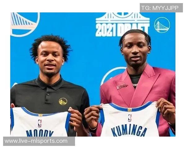 科尔强调持球人防守期待穆迪波杰库明加梅尔顿在赛季中的出色表现