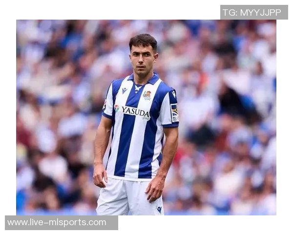 斯基拉透露皇家社会欲引进莫塔但他对转会无意仍与尤文有一年合同 斯基拉透露皇家社会欲引进莫塔但他对转会无意仍与尤文有一年合同