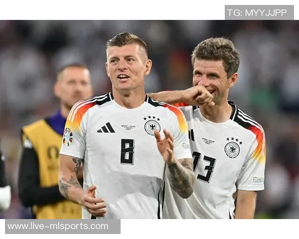 穆勒与克罗斯并列德国球员奖杯纪录未来有望独享荣耀 穆勒与克罗斯并列德国球员奖杯纪录未来有望独享荣耀