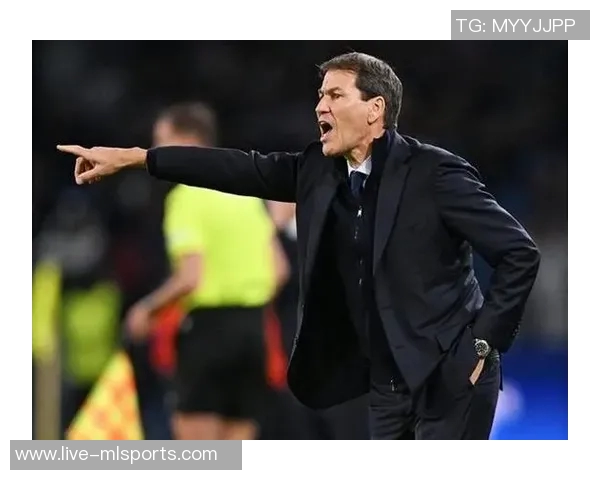 意媒透露图多尔看重凯西战术适配性但需大幅降薪才能加盟 意媒透露图多尔看重凯西战术适配性但需大幅降薪才能加盟