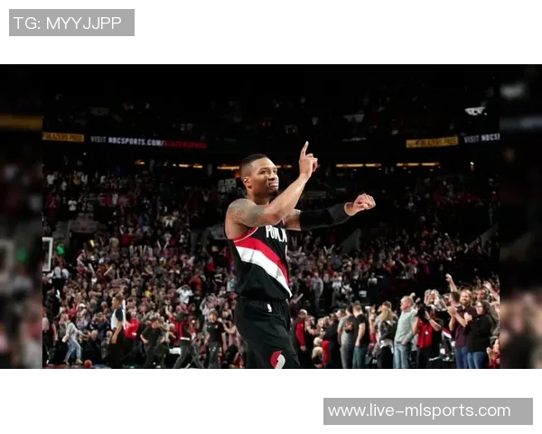 斯普利特强调老将利拉德与霍勒迪在更衣室的重要性及其受欢迎程度