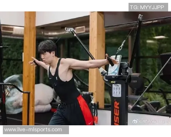 队记：杨瀚森成长之路漫长昌西深知培养新星的重要性