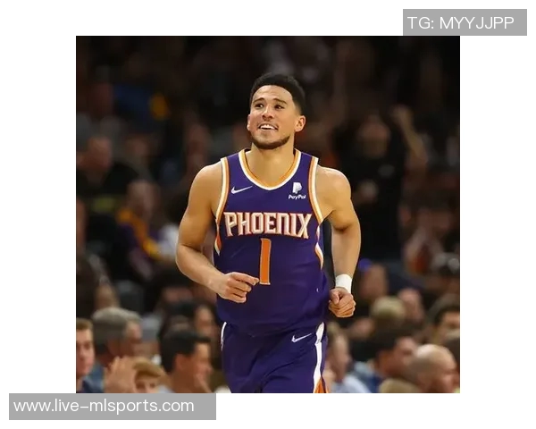 布克职业生涯得分突破17000分创21世纪第八快里程碑 布克职业生涯得分突破17000分创21世纪第八快里程碑